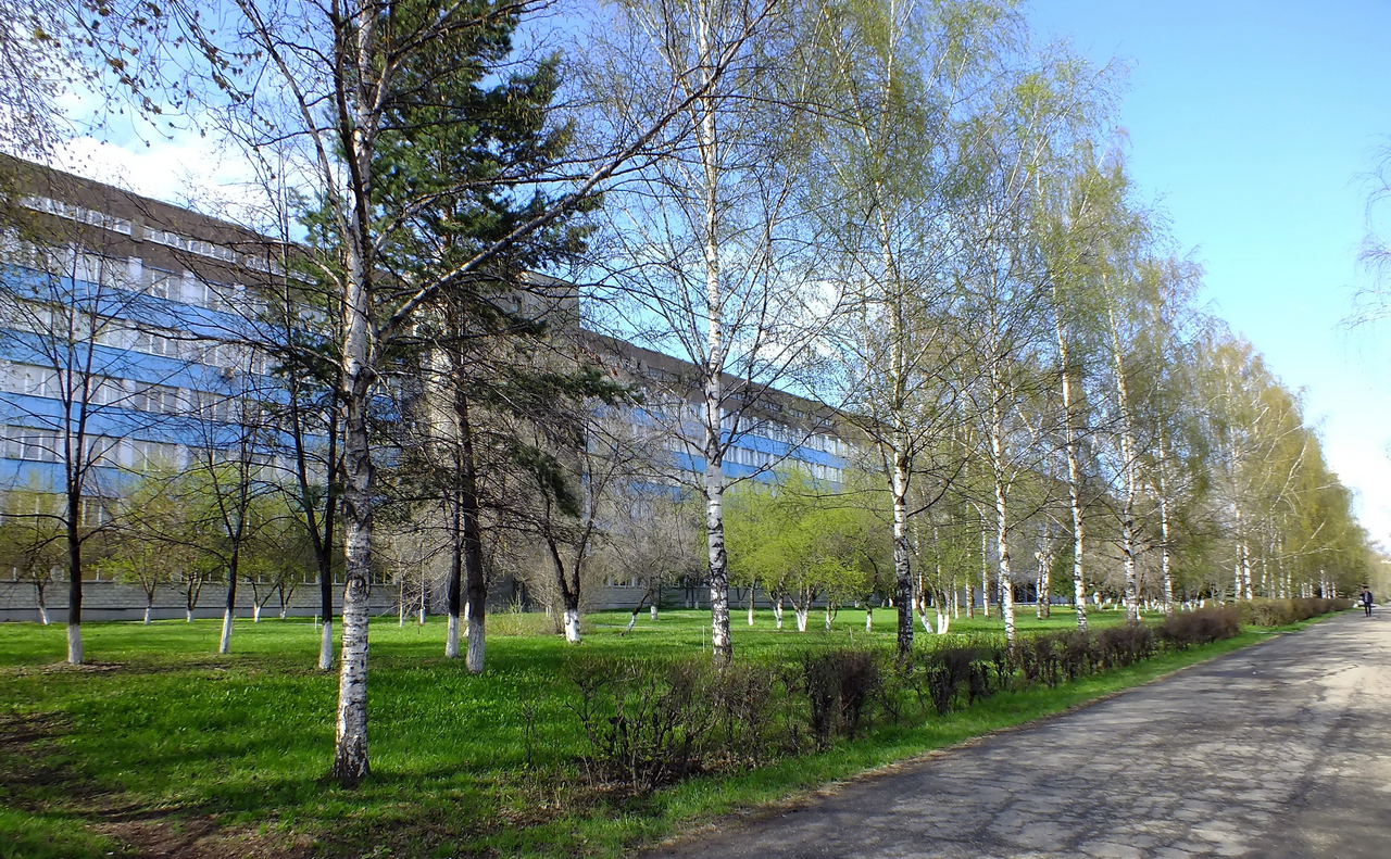 Проспект Бардина (улица Бардина). Сквер милосердия - Улицы Новокузнецка.  Центральный район - Фотоальбом - 400 Знаменитых Новокузнечан